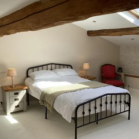 La Ruche לינה וארוחת בוקר Paizay-Naudouin-Embourie